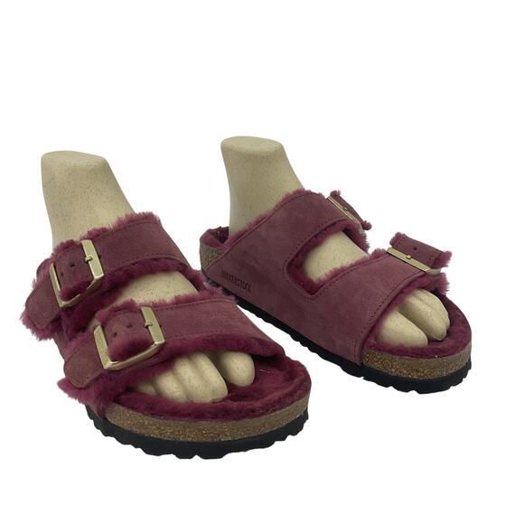 Birkenstock Women's Shearling Lined Buckle Red Suede Slides Size 8 Preowned - Picture 1 of 7